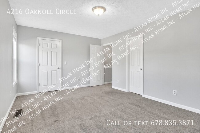 Building Photo - 4216 Oaknoll Cir