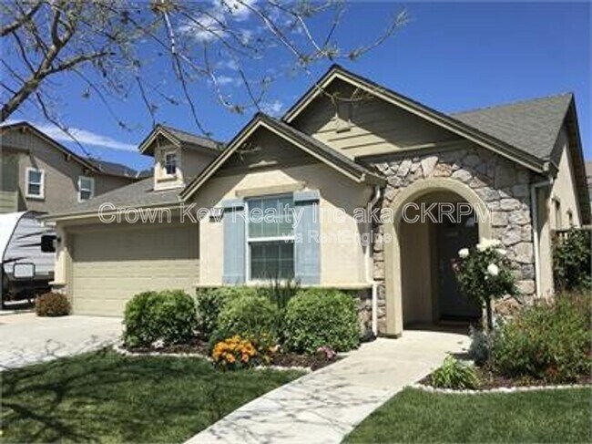 Primary Photo - 2741 Nostalgia St