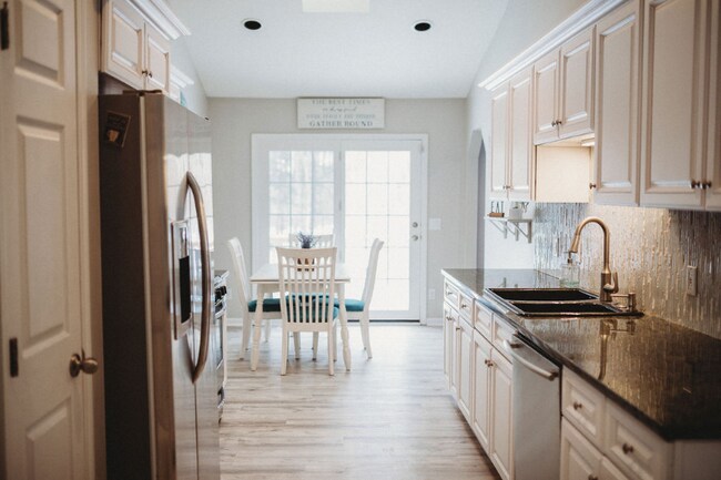 Building Photo - 9237 Shorter Lake Rd