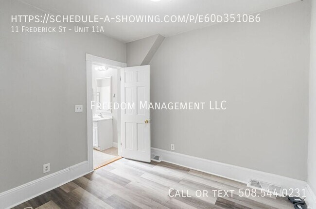 Building Photo - 11 Frederick St