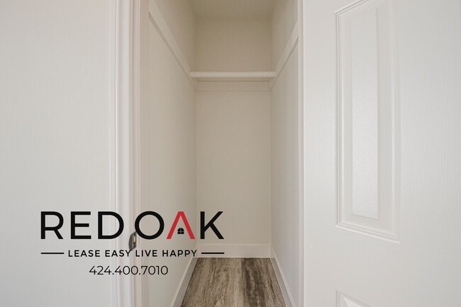 Building Photo - 441 Hayworth Ave