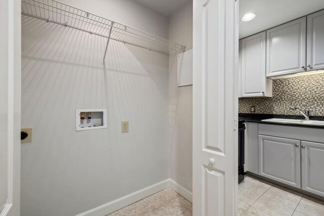 Building Photo - 195 14th St NE