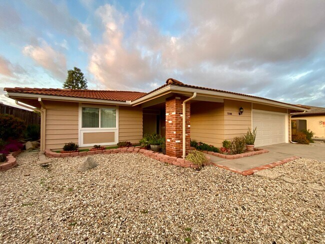 Building Photo - RB Senior 55+ Community 2 Bed +Huge bonus room 2 Baths House $3990