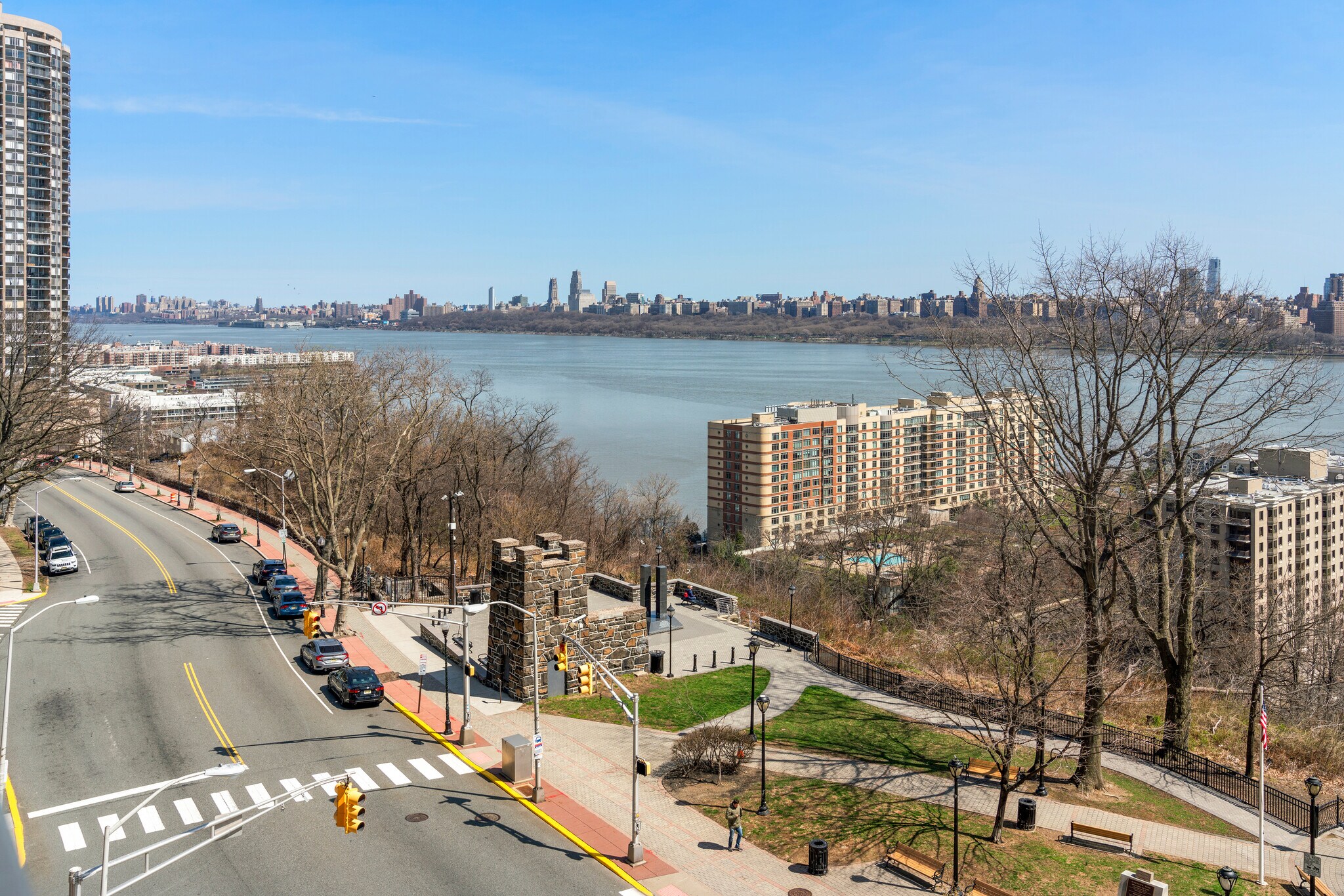 Building Photo - 7855 Boulevard East