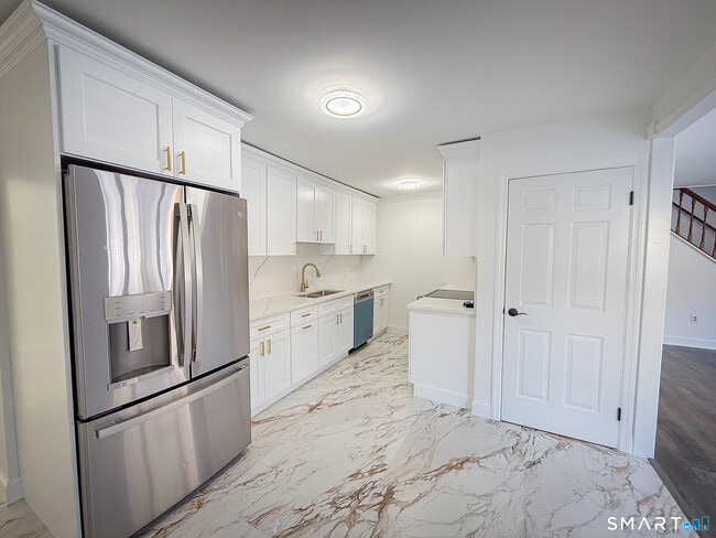 Building Photo - 21 Oven Rock Rd