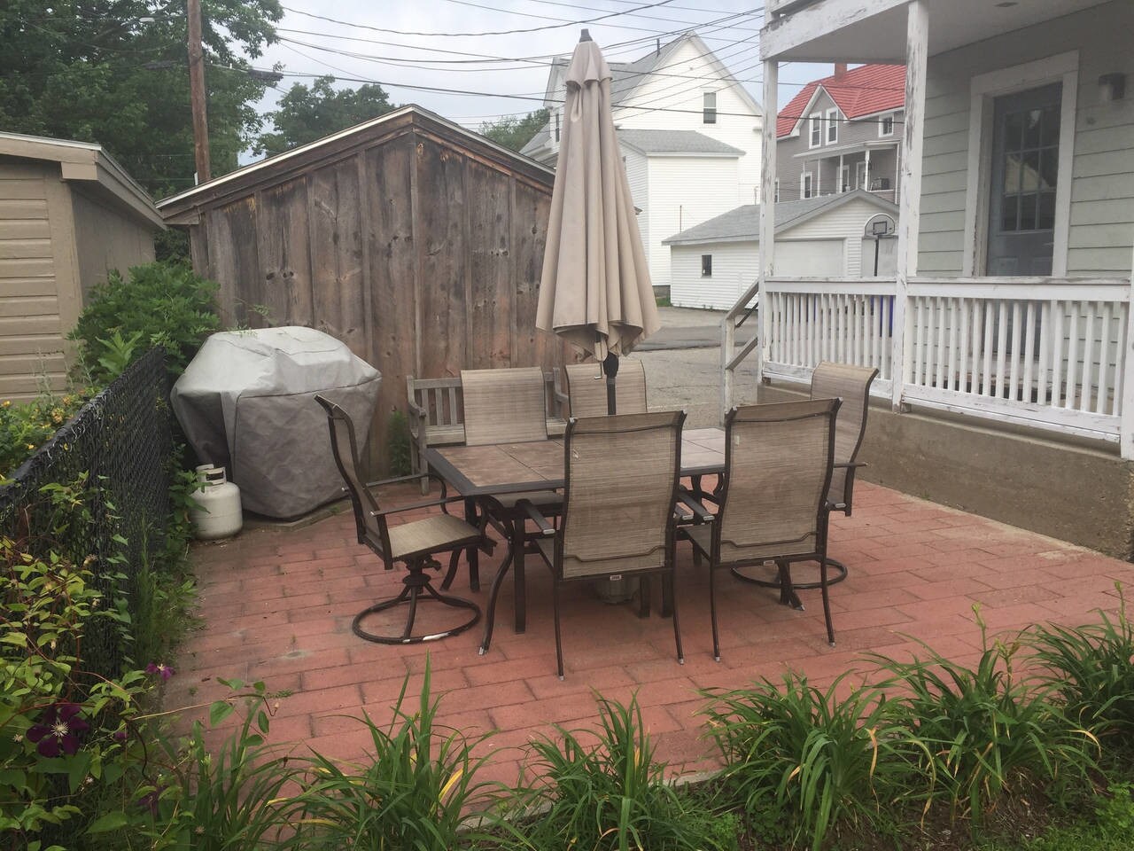 Patio with grill (used by all tenants) - 32 Hevey St