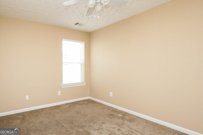 Building Photo - 4652 Parkway Cir