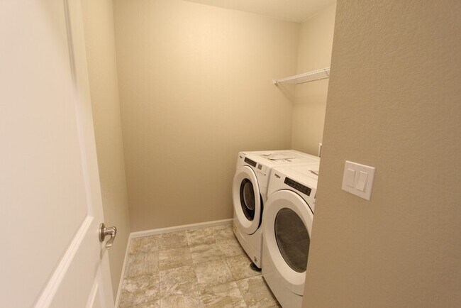 Building Photo - Fantastic Brand New 4 Bedroom/ 3.5 Bath Home with Cherry Creek Schools-NO SHOWINGS UNTIL 6/14