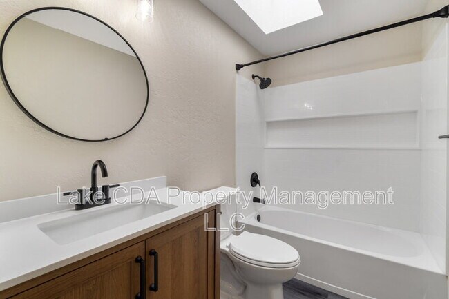 Building Photo - 13079 N Westwood Dr