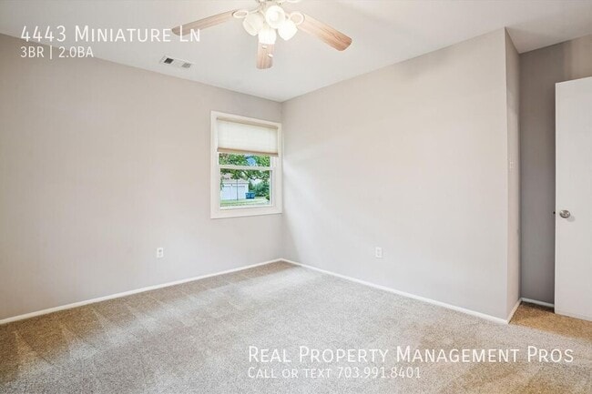Building Photo - 4443 Miniature Ln