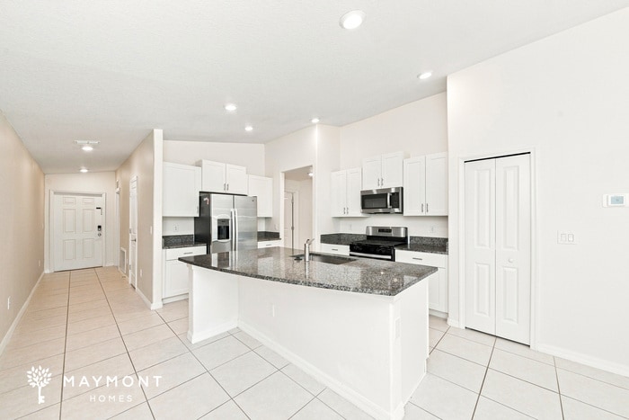 Building Photo - 4030 84th Ct E