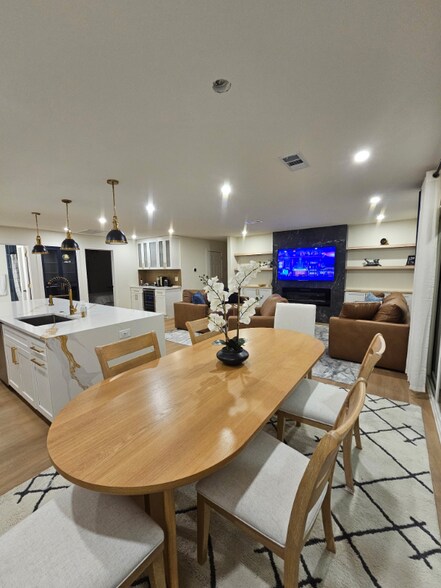 Building Photo - 4805 Alta Oaks Ln