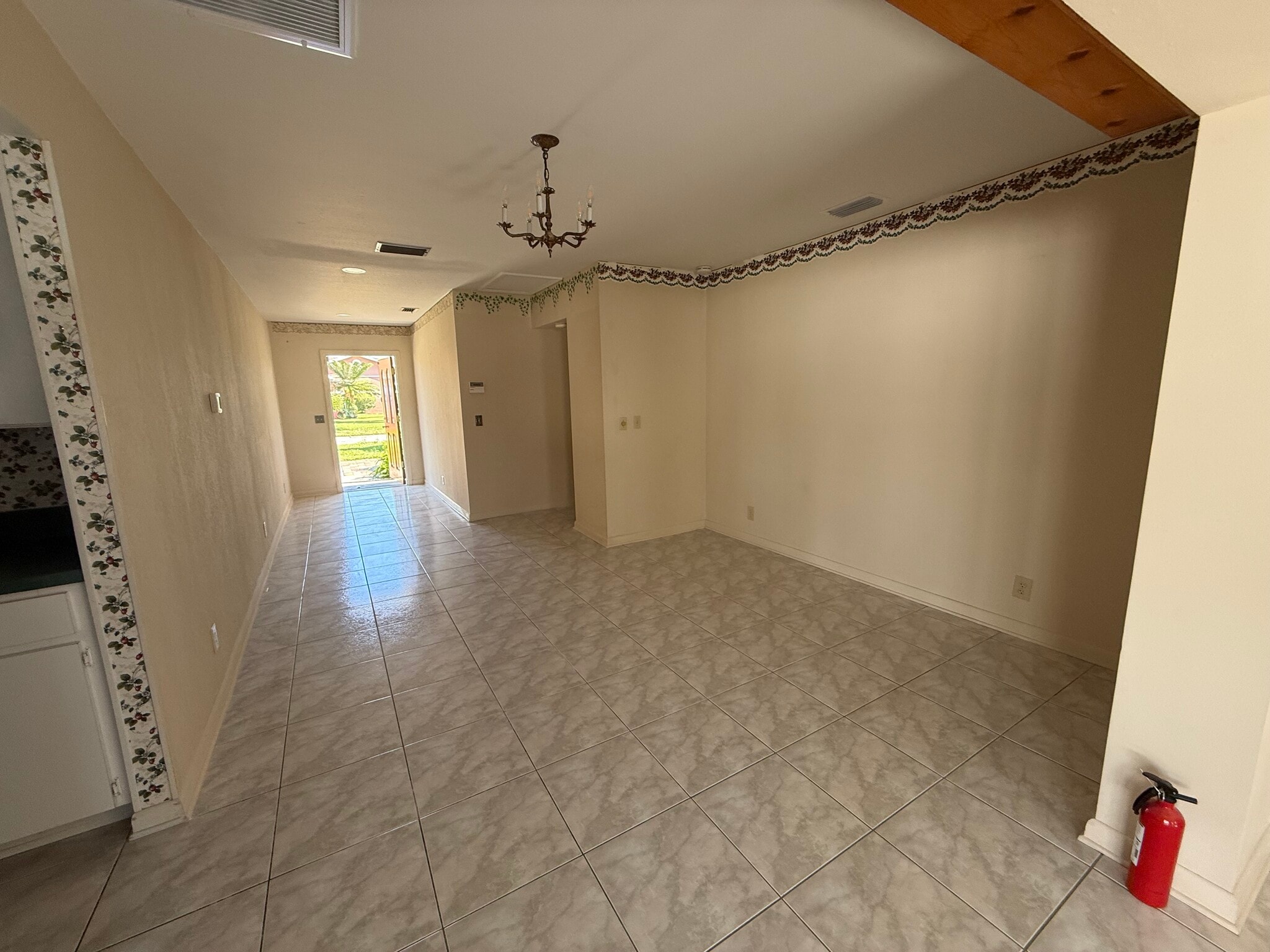 Dining Room - 7908 N Woodlynne Ave