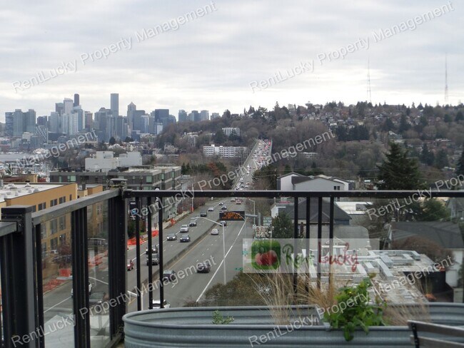 Building Photo - INCREDIBLE PRICE! Lovely CITY VIEW 2-Bedroom, 2 Bath Condo in Fremont Area w/Garage Parking!!