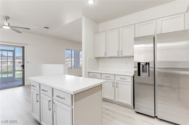 Building Photo - 2084 Tiger Links Dr