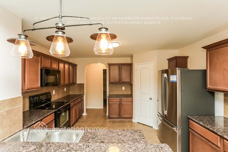 Building Photo - 235 Old Spanish Trail