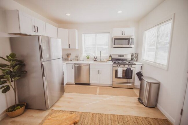 Building Photo - 104 Northside Dr