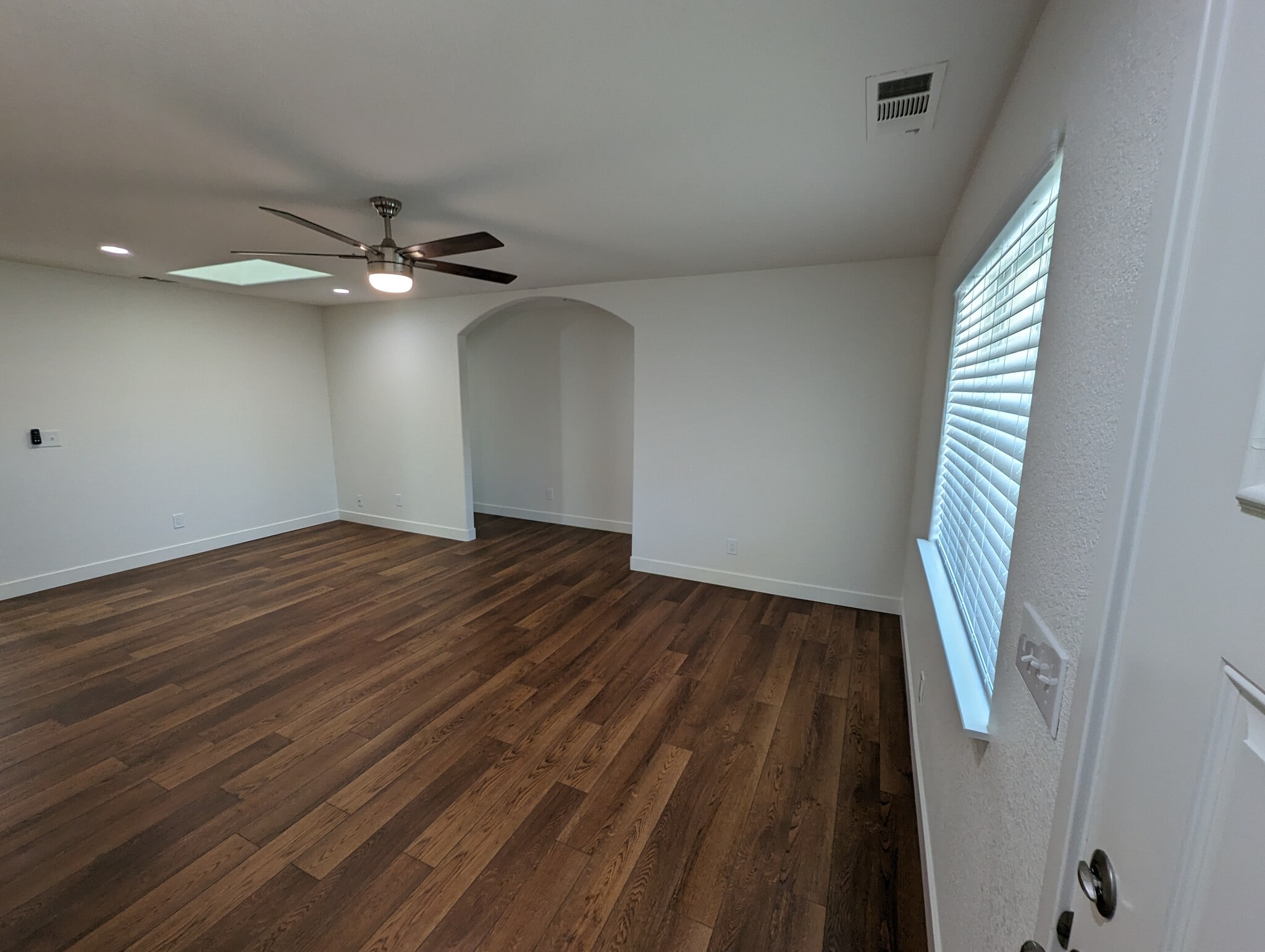 Living room - 225 Shadowrun Ct
