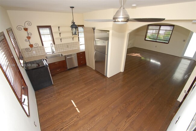 Building Photo - 1525 Pennsylvania Ave