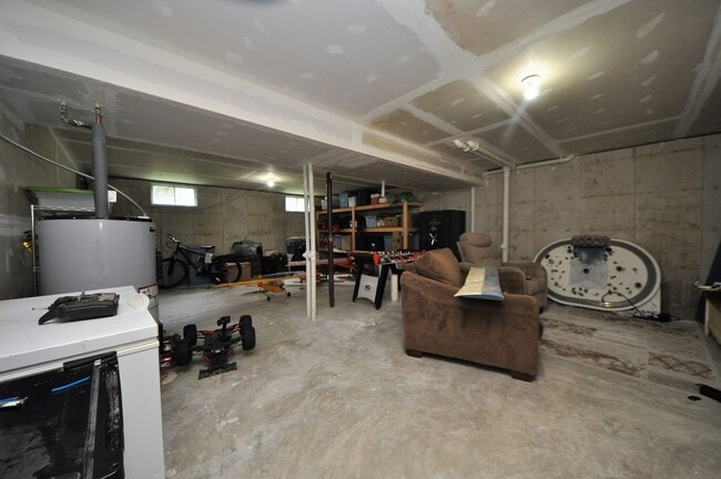 Building Photo - 445 Woolf Rd