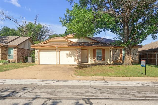 Primary Photo - 7409 Meadow Creek Dr
