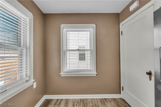 Building Photo - 4610 Yorkshire Ave