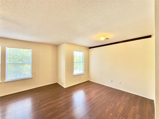 Building Photo - 17125 Dashwood Creek Dr