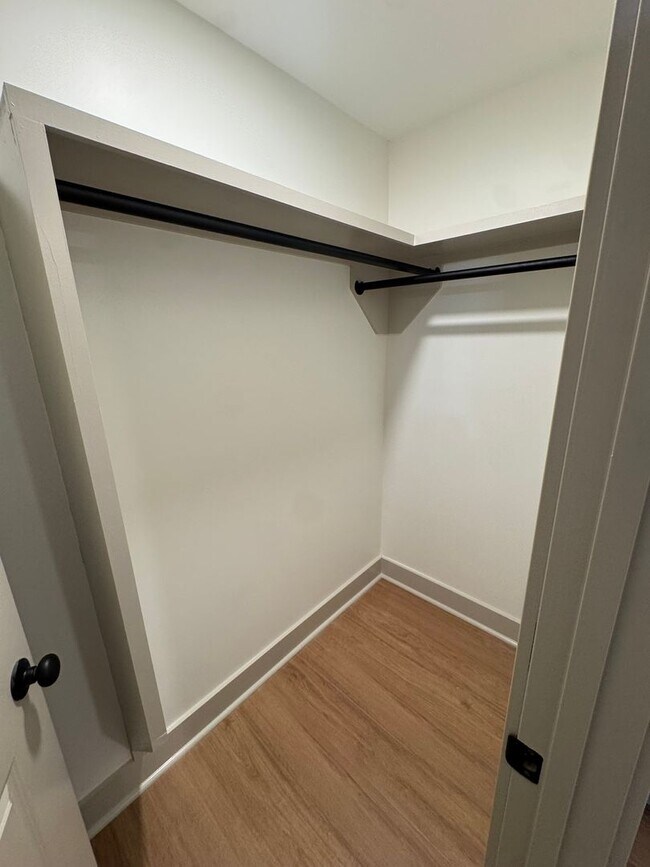 Building Photo - Newly Remodeled 3Bd/2Ba House