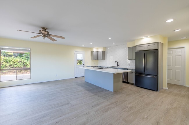 Building Photo - 68-1878-1878 Pau Nani St