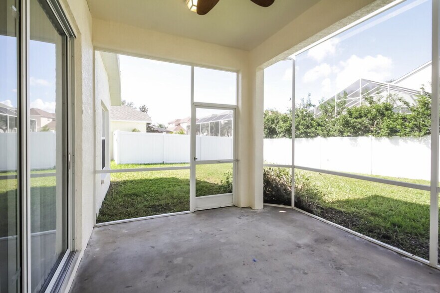 Building Photo - 12807 Nightshade Pl