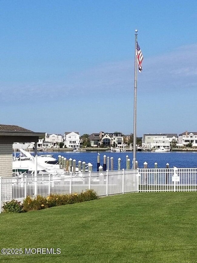 Building Photo - 107 Wharfside Dr