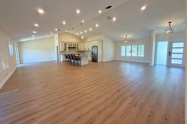 Building Photo - 9505 Majestic Way
