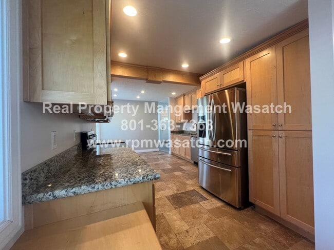 Building Photo - Look at This Beautiful 2 Bedroom 1 Bathroom Split Single Family home is Sugarhouse!!