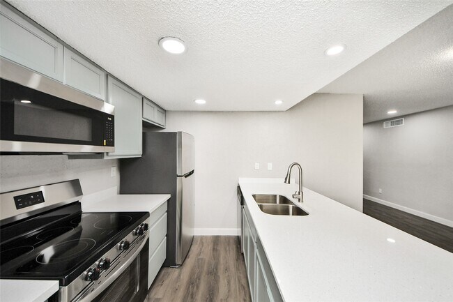 Building Photo - 781 Country Pl Dr