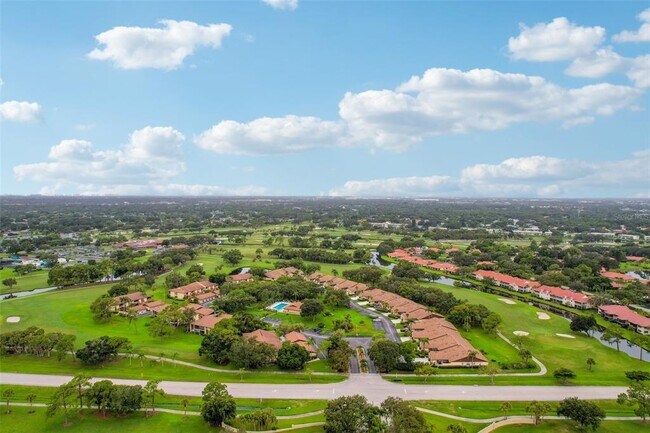 Building Photo - 5793 Avista Dr