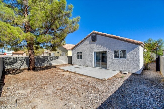 Building Photo - 4009 Hidden Oasis Ct