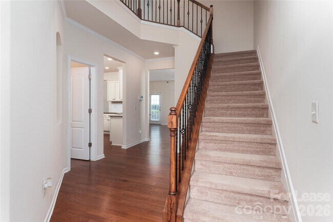 Building Photo - 106 Clarendon St