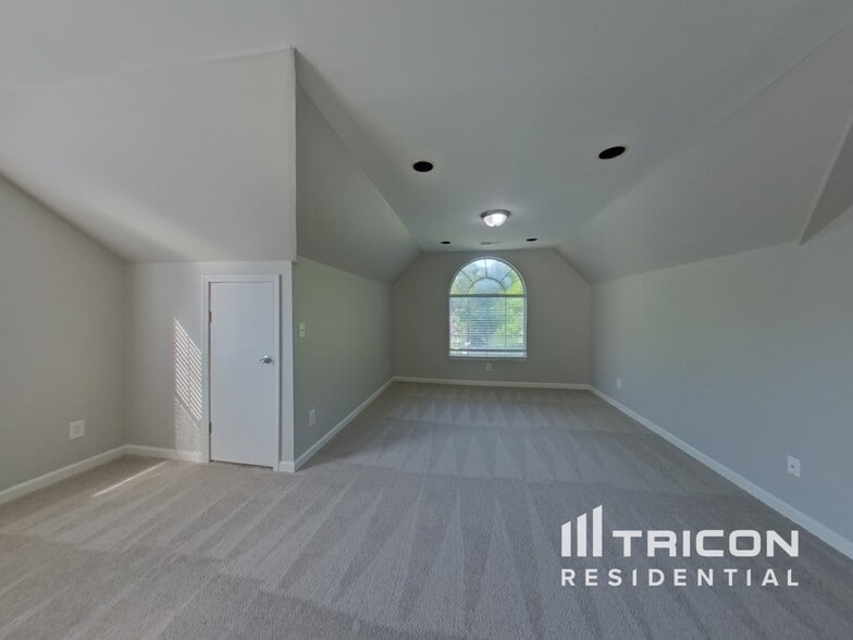 Building Photo - 140 Terrane Ridge