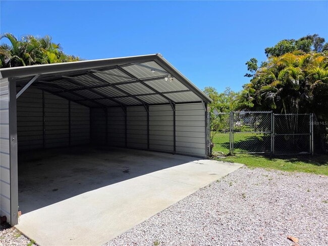 Building Photo - 5616 27th Ave S