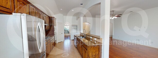Building Photo - 1618 Nestledown Dr