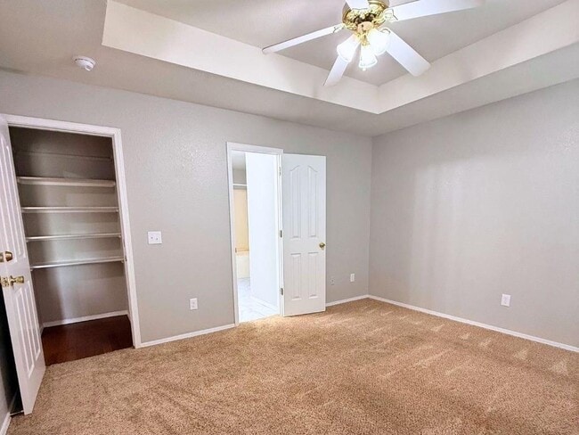 Building Photo - 603 Ane Ave