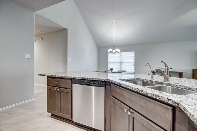 Building Photo - 23819 Padova Gardens Dr