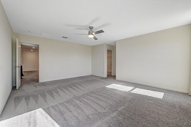 Building Photo - AMAZING 2 Story, 5 Bedroom Home in Gated community!