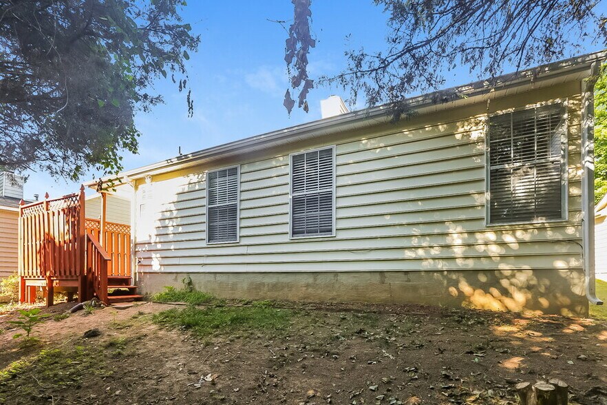 Building Photo - 10424 Brawley Ln