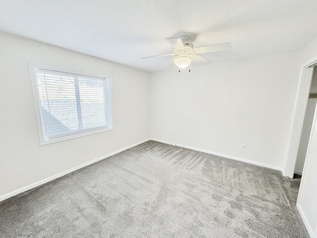 Building Photo - 103 Northlake Dr