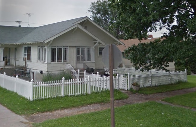 Building Photo - 1601 Miller Ave