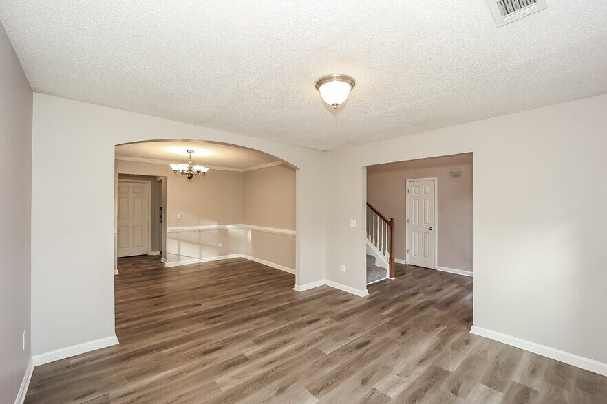 Building Photo - 10900 Hondal Ct