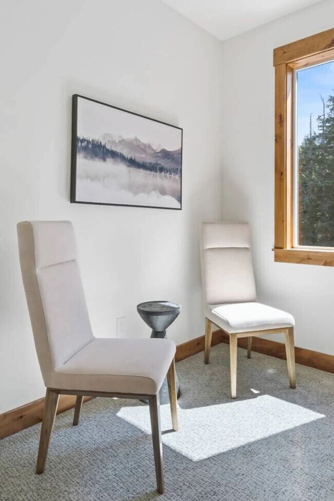 Building Photo - 89192 U.S. 26-SI ID1223593P