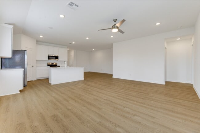 Building Photo - 9047 Rose Water Trl