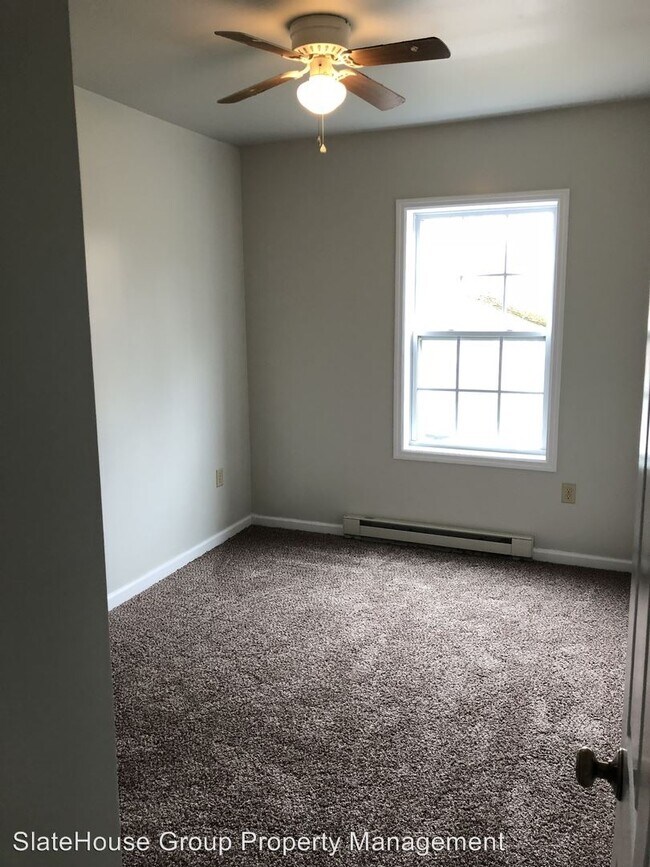 Building Photo - 527 S State St